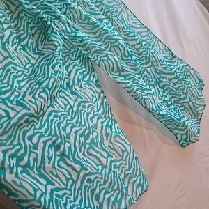 3/$21 large green/white print long scarf